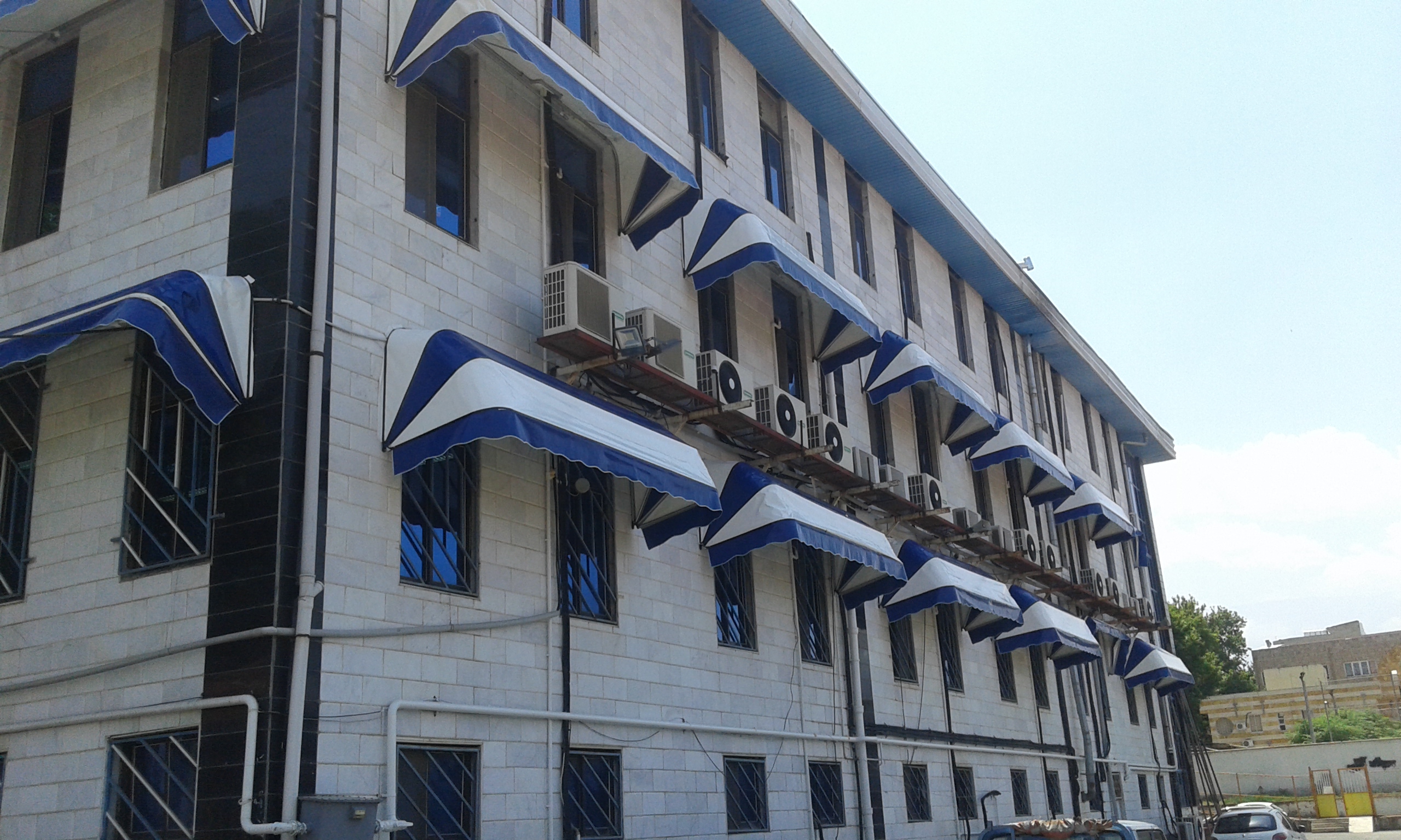 نمایش سایبان پارکینگ تاشو